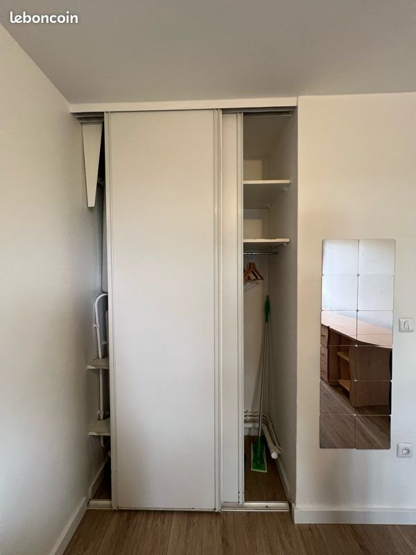 Appartement à louer, 18m², Courbevoie