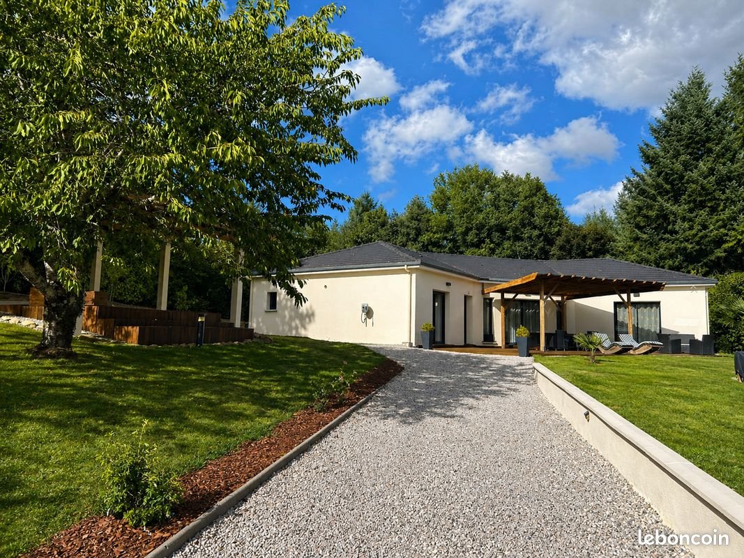 Maison à vendre, 260m², Boisseuil