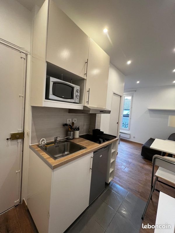 Appartement à louer, 15m², Courbevoie