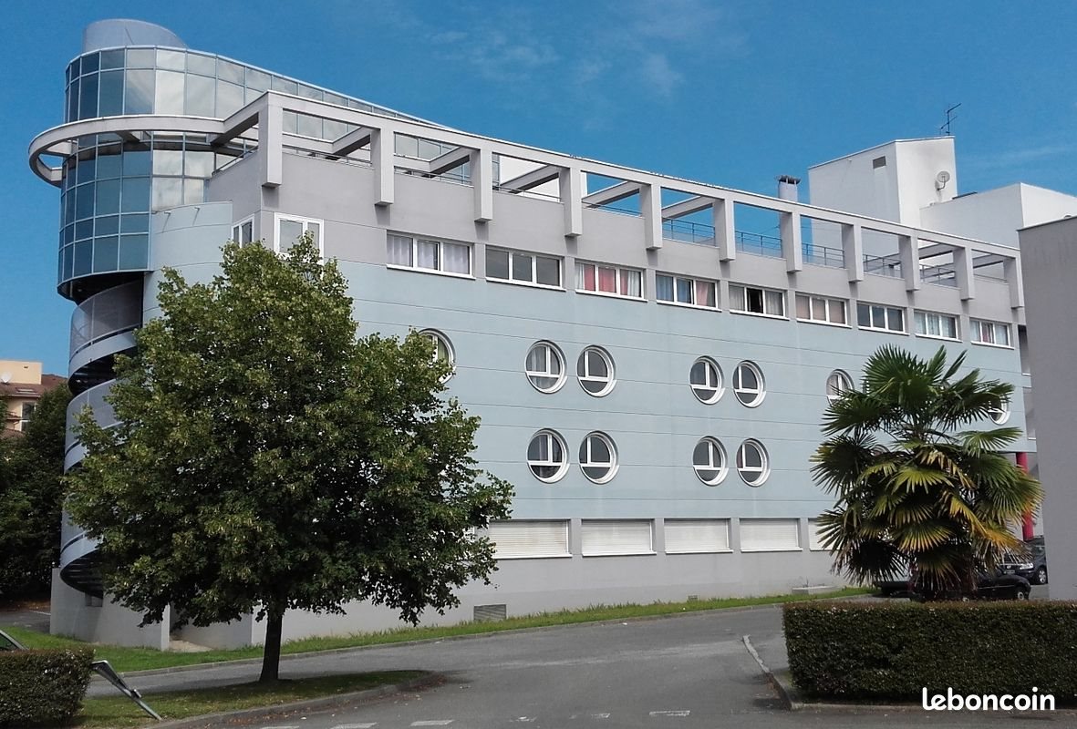 Appartement à louer, 19m², Pau