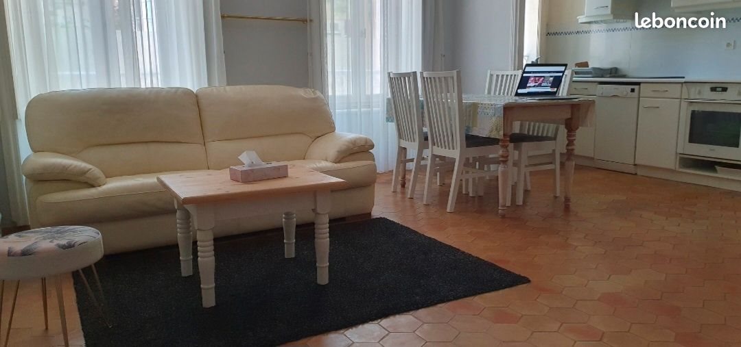 Appartement à louer, 56m², Salernes