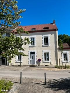 Maison à vendre, 229m², Saint-Yorre