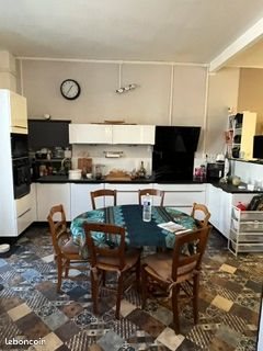 Maison à vendre, 229m², Saint-Yorre