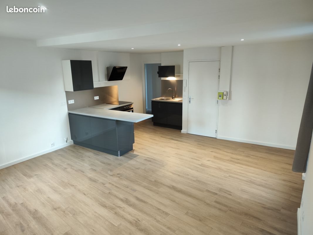 Appartement à louer, 58m², Candé
