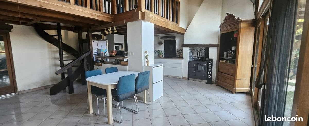 Maison à louer, 170m², Lombez