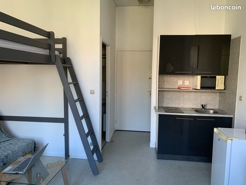 Appartement à louer, 22m², Saint-Étienne