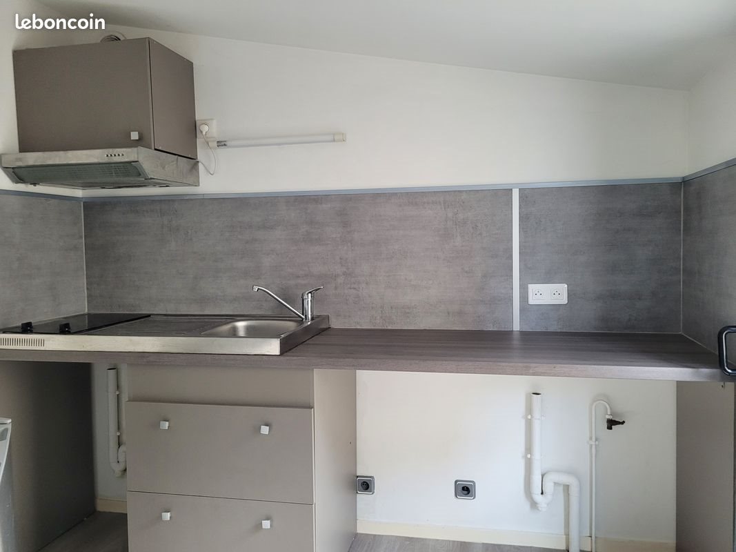 Appartement à louer, 24m², Solignac