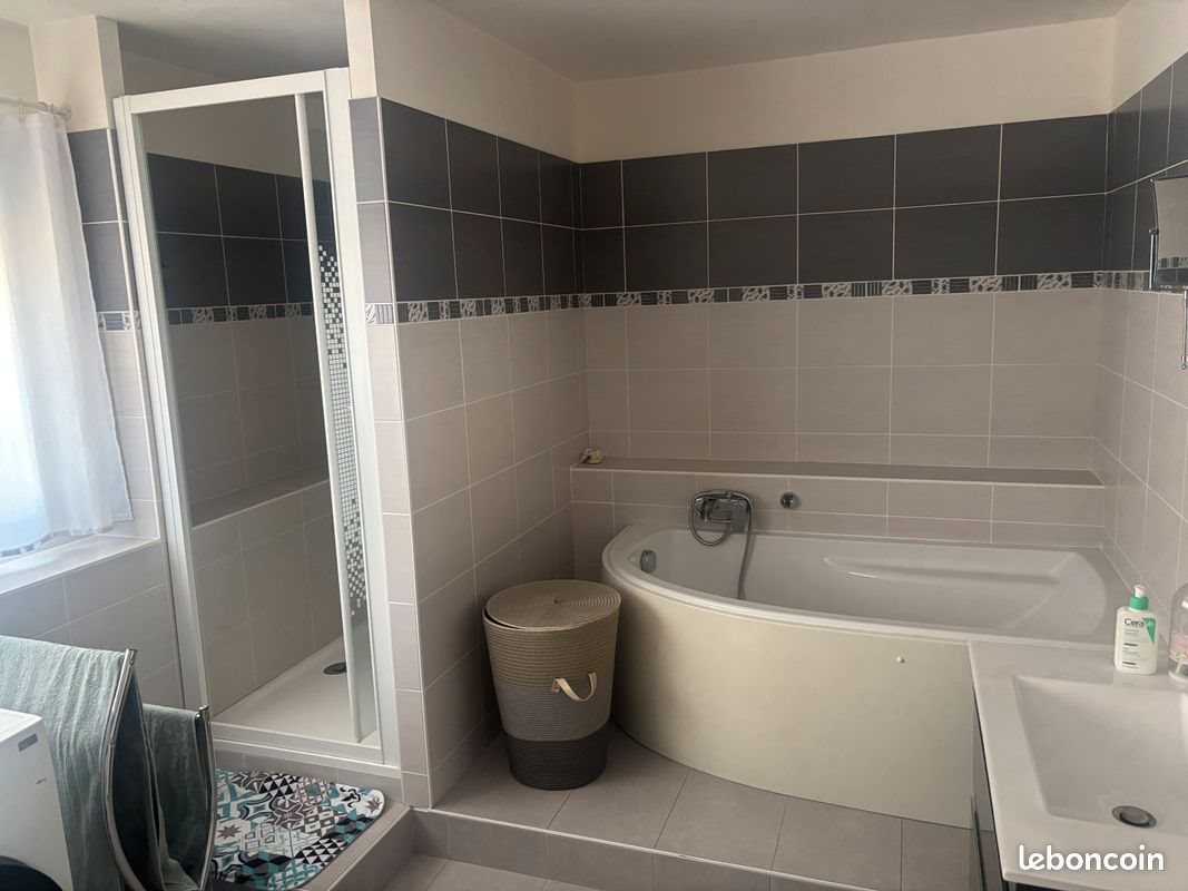 Appartement à louer, 107m², Etréchy