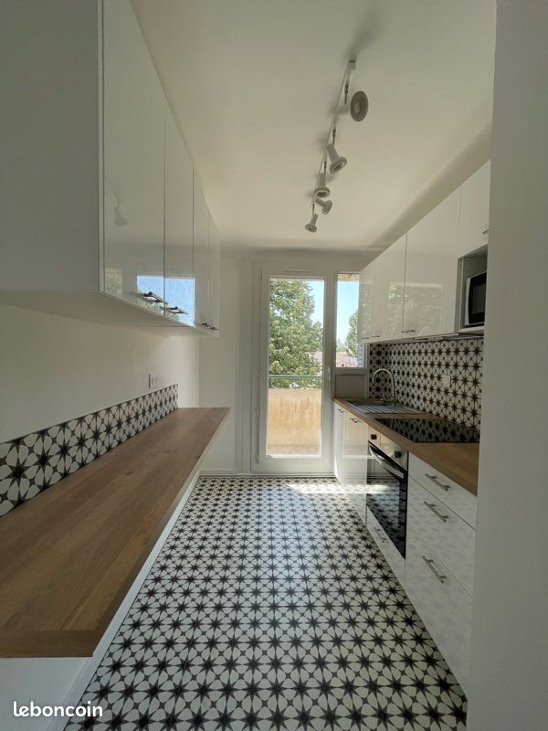 Appartement à louer, 53m², Marseille 9ème