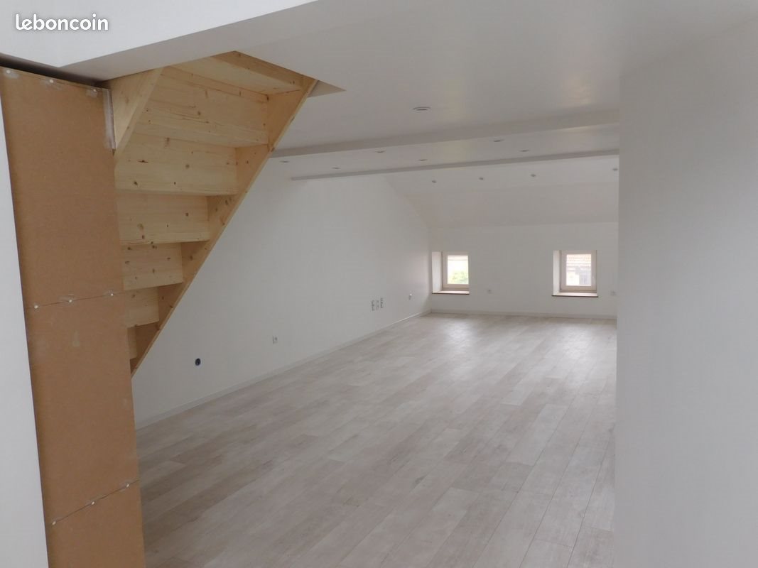Appartement à louer, 62m², Vivier-au-Court