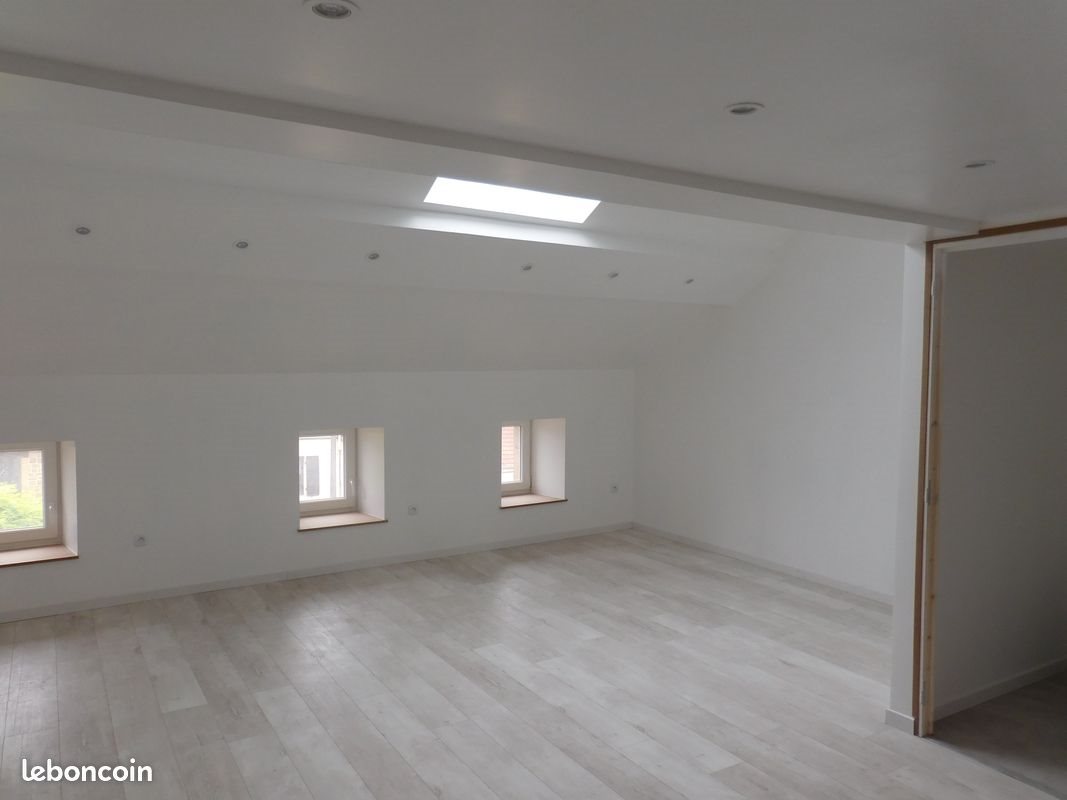 Appartement à louer, 62m², Vivier-au-Court