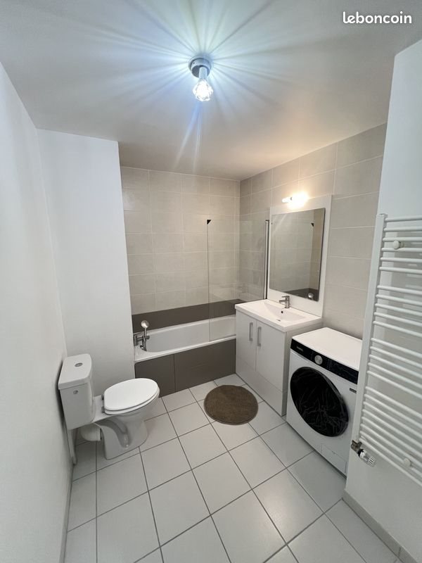 Appartement à louer, 40m², Décines-Charpieu