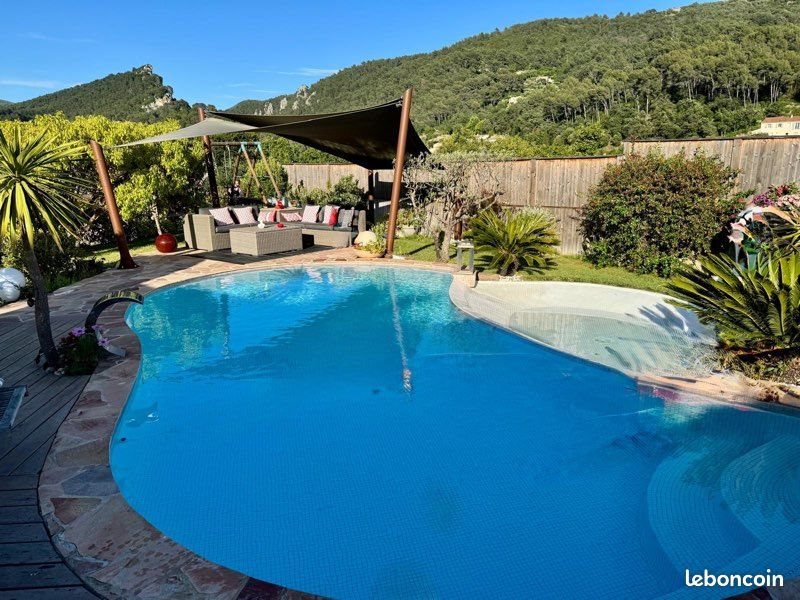Maison à vendre, 110m², Évenos
