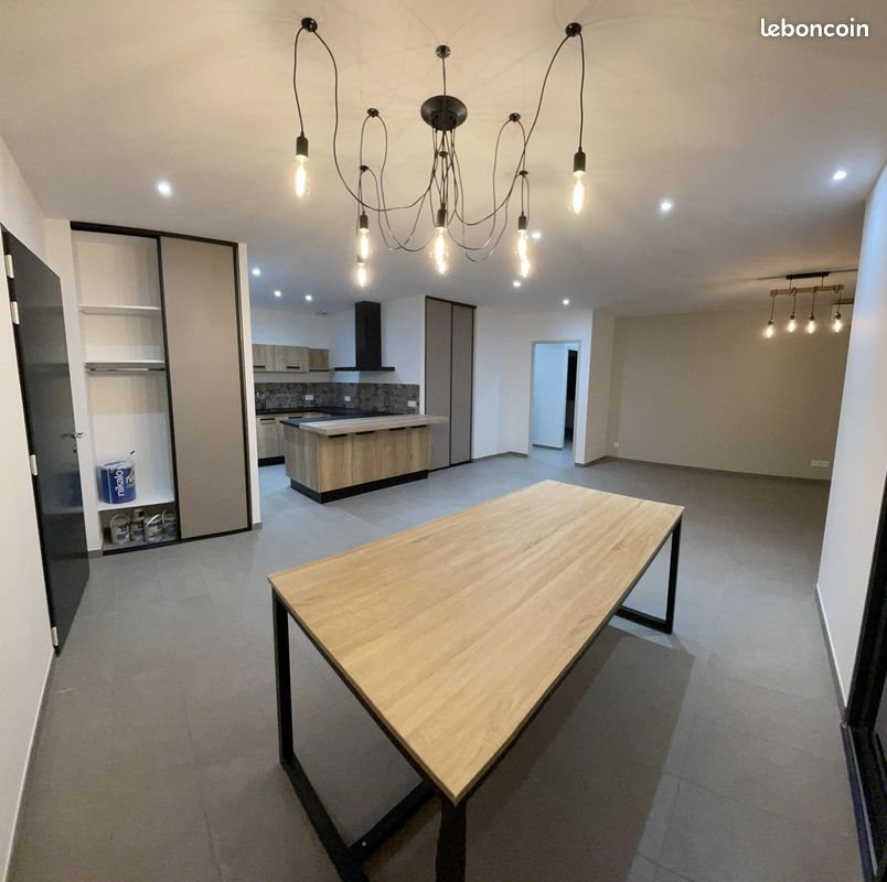 Maison à louer, 76m², Saint-Romain-d'Ay