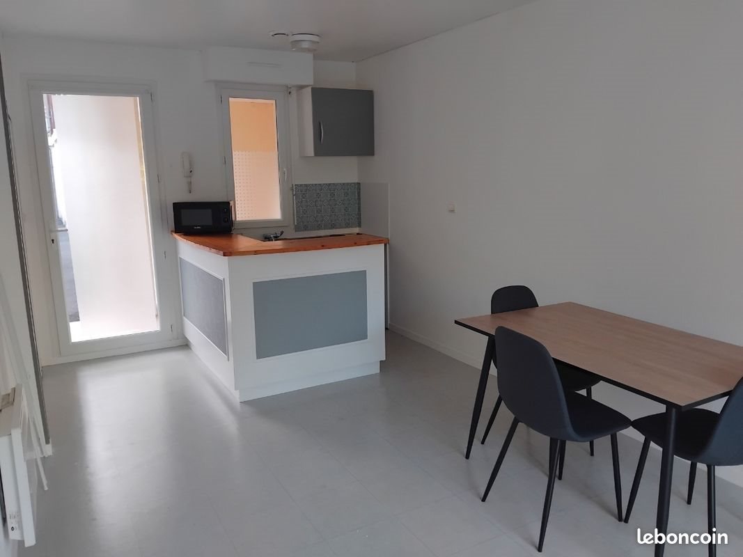 Appartement à louer, 28m², La Couronne