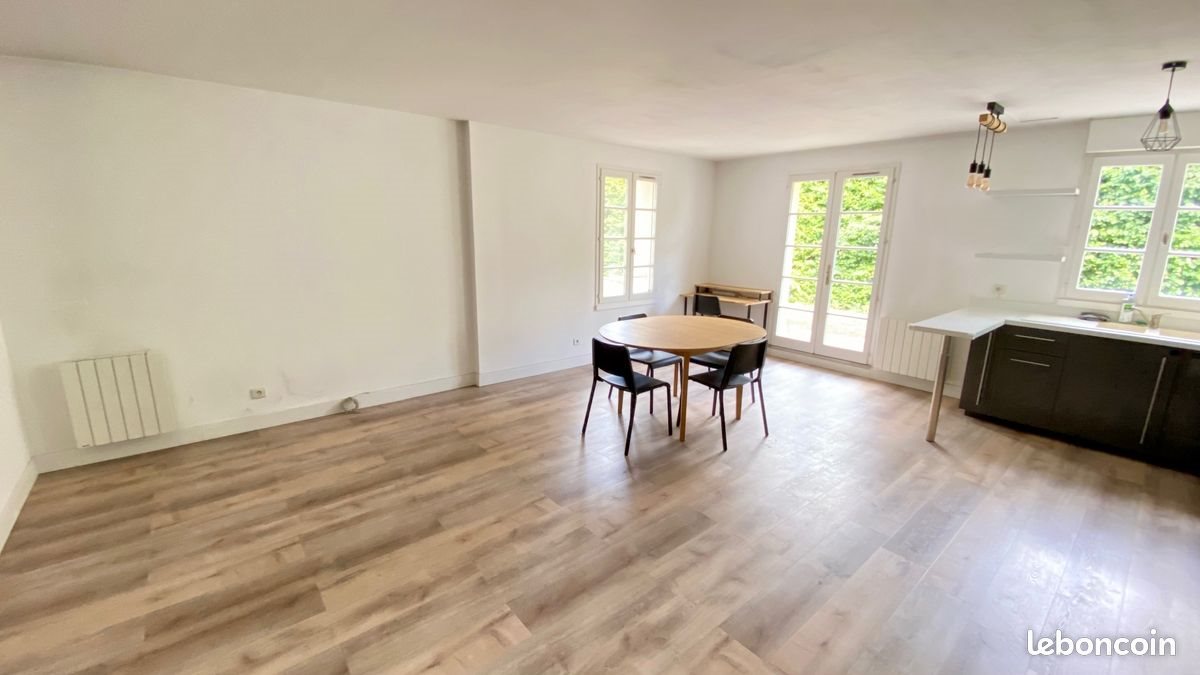 Appartement à louer, 68m², Massy