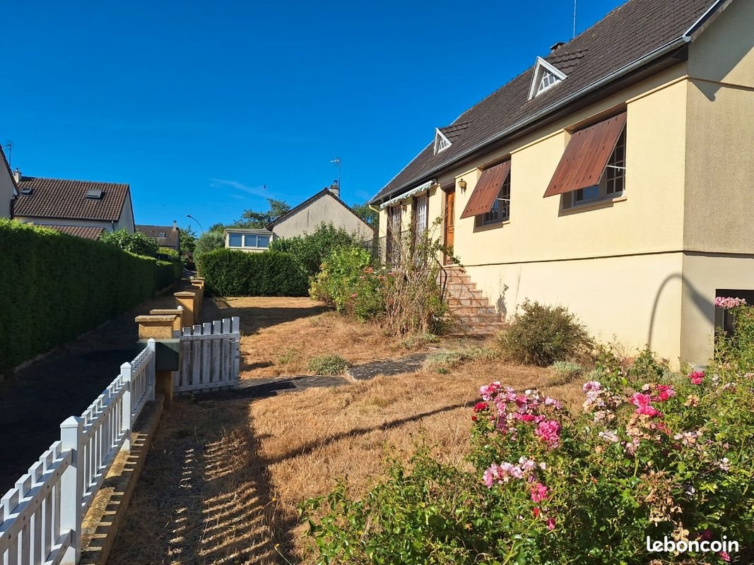 Maison à vendre, 100m², Fresnay-sur-Sarthe