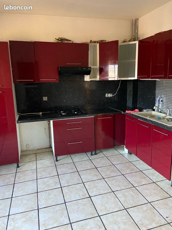 Appartement à louer, 90m², Dunières