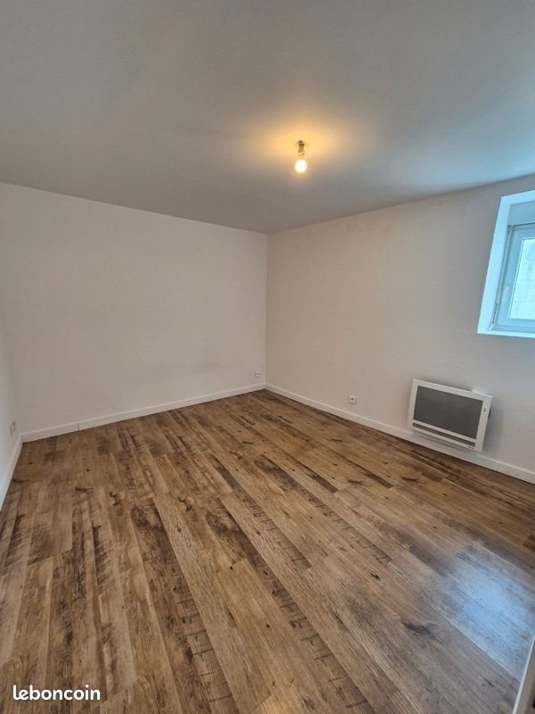 Appartement à louer, 47m², La Romagne