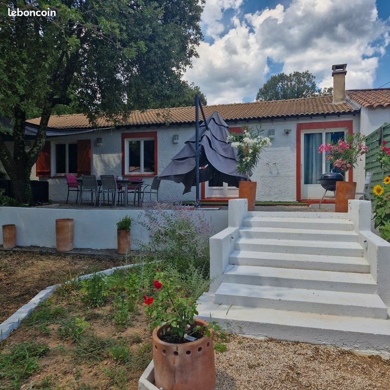 Maison à louer, 115m², Saint-Maximin-la-Sainte-Baume