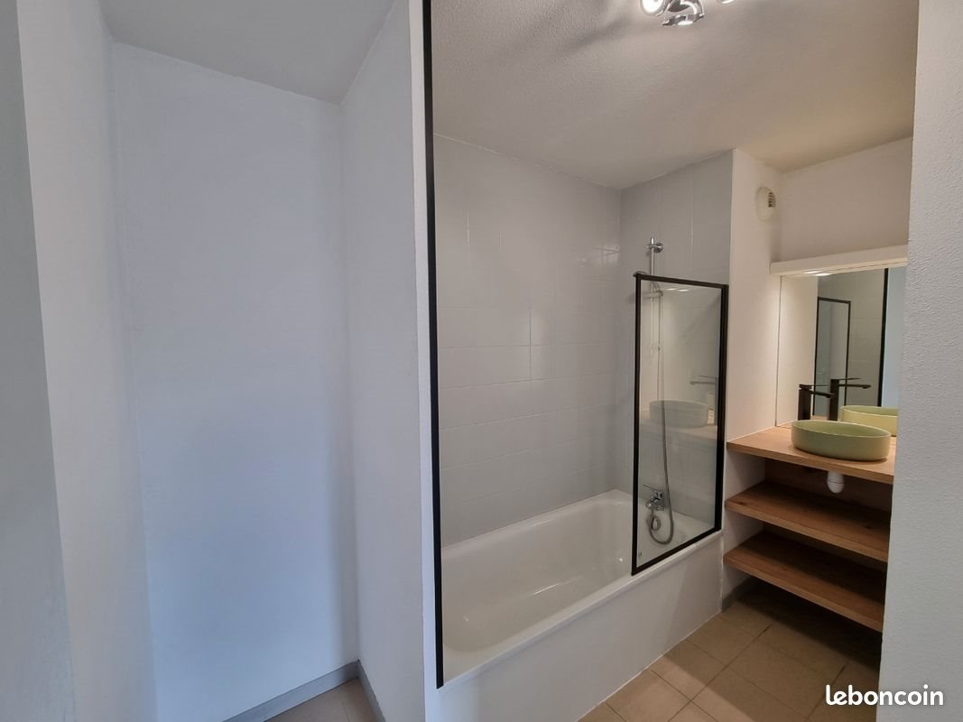 Appartement à louer, 43m², Oloron-Sainte-Marie