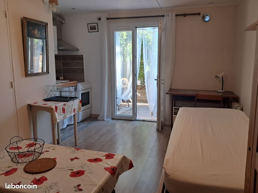 Appartement à louer, 19m², Meyreuil