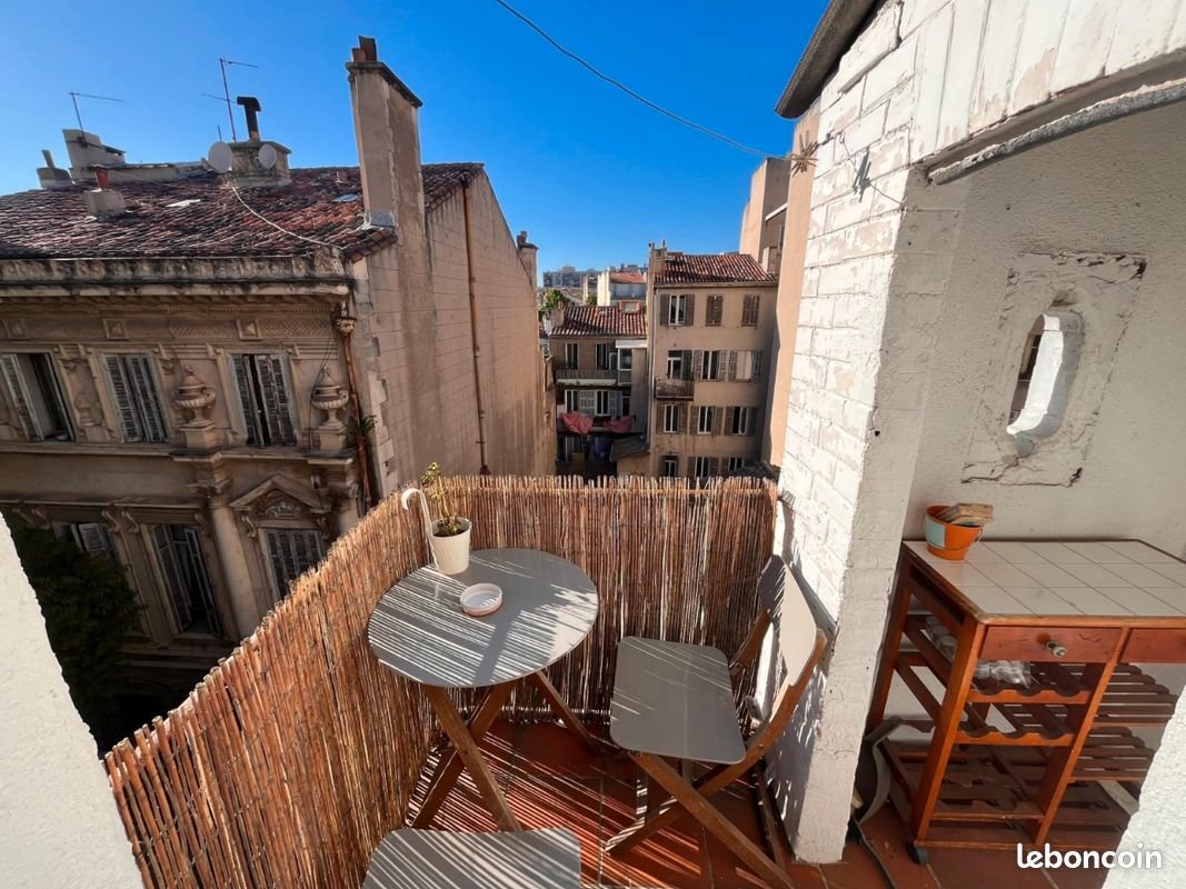 Appartement à louer, 26m², Marseille 1er