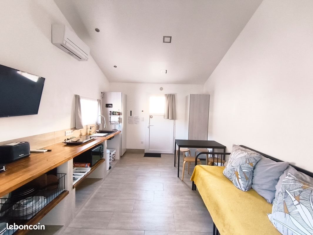 Appartement à louer, 18m², Saint-Mitre-les-Remparts