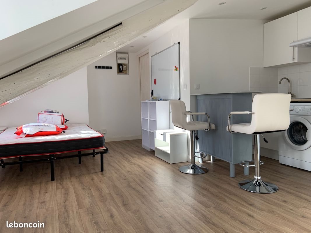 Appartement à louer, 19m², Versailles