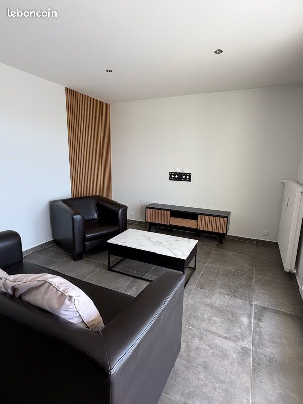 Appartement à louer, 71m², Saint-Denis-lès-Bourg