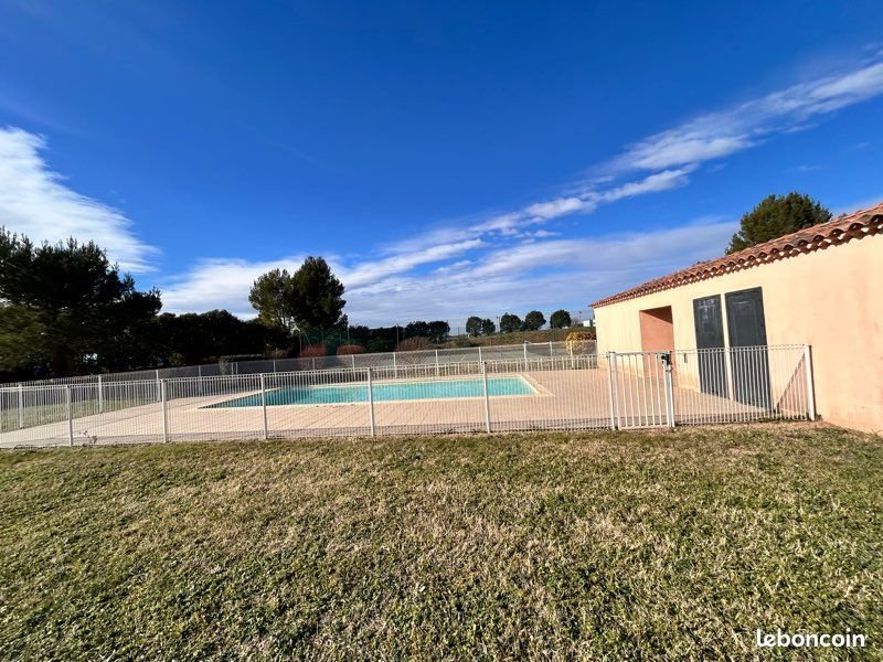 Appartement à louer, 30m², Trets