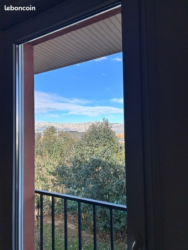 Appartement à louer, 30m², Trets