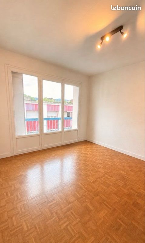 Appartement à louer, 38m², Saint-Etienne