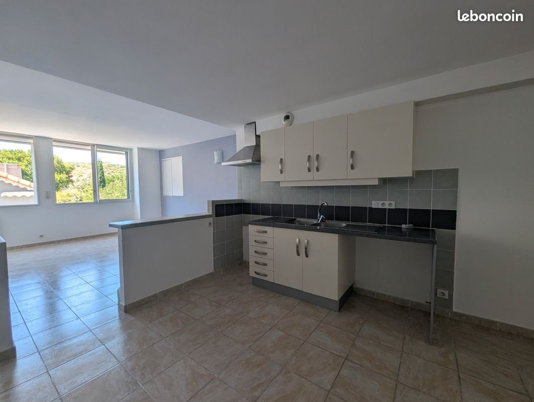 Appartement à louer, 61m², Alès