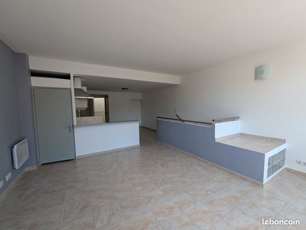 Appartement à louer, 61m², Alès