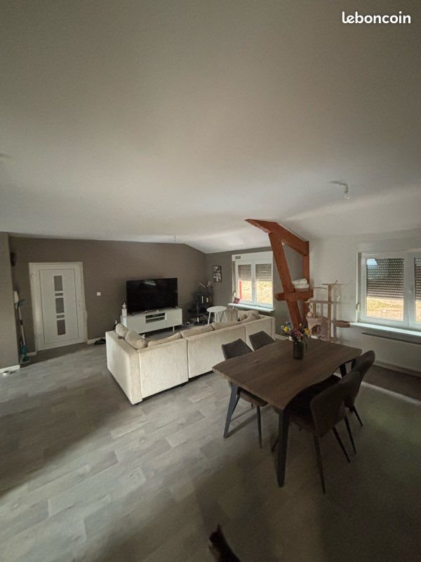 Appartement à louer, 86m², Etzling