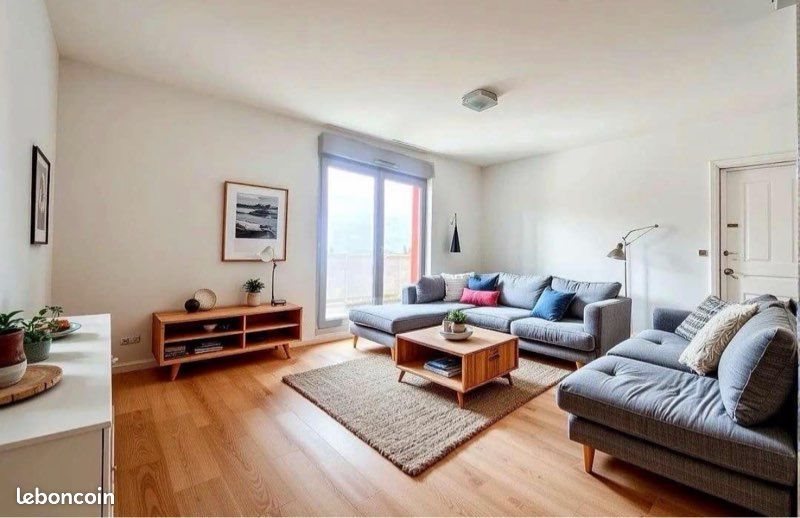 Maison à louer, 100m², Plœuc-L'Hermitage