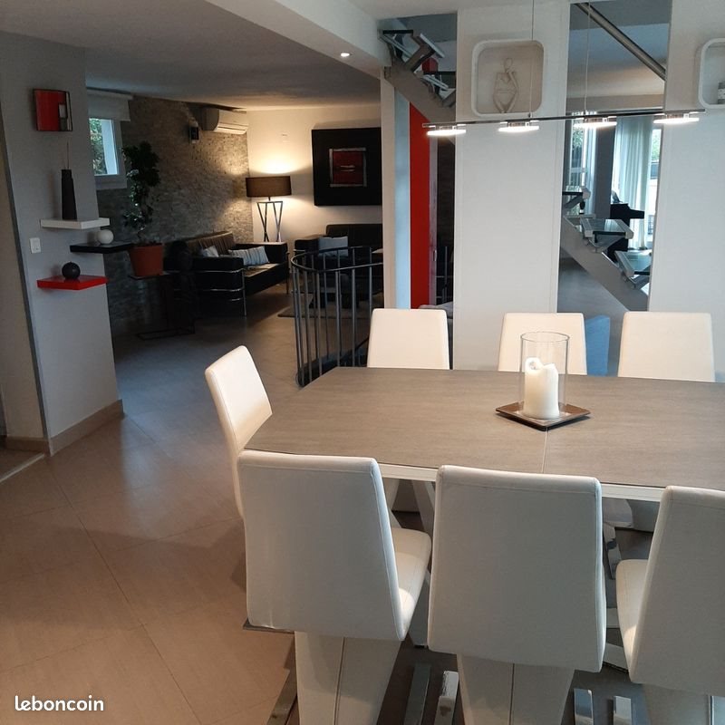 Maison à louer, 220m², Le Cannet