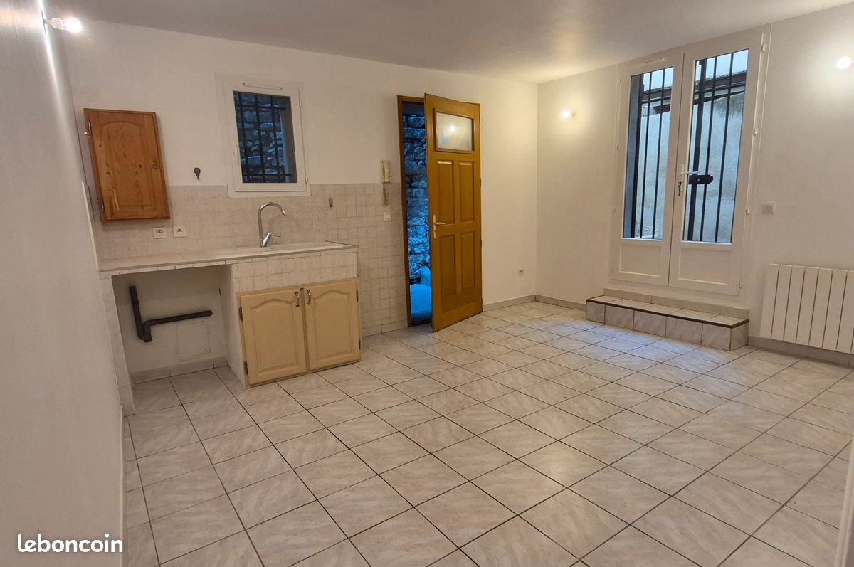 Appartement à louer, 35m², Beaucaire