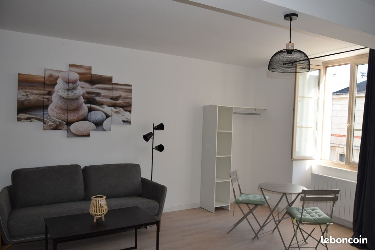 Appartement à louer, 28m², Niort