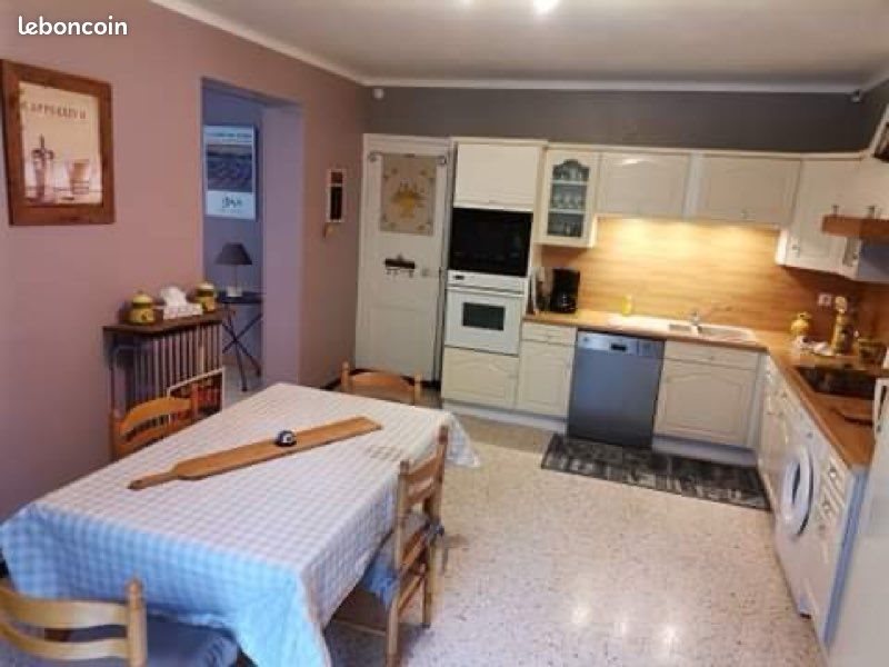 Maison à louer, 84m², Pernes-les-Fontaines