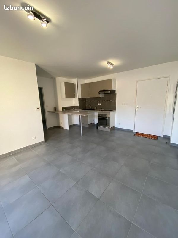 Appartement à louer, 55m², Marseille 11ème