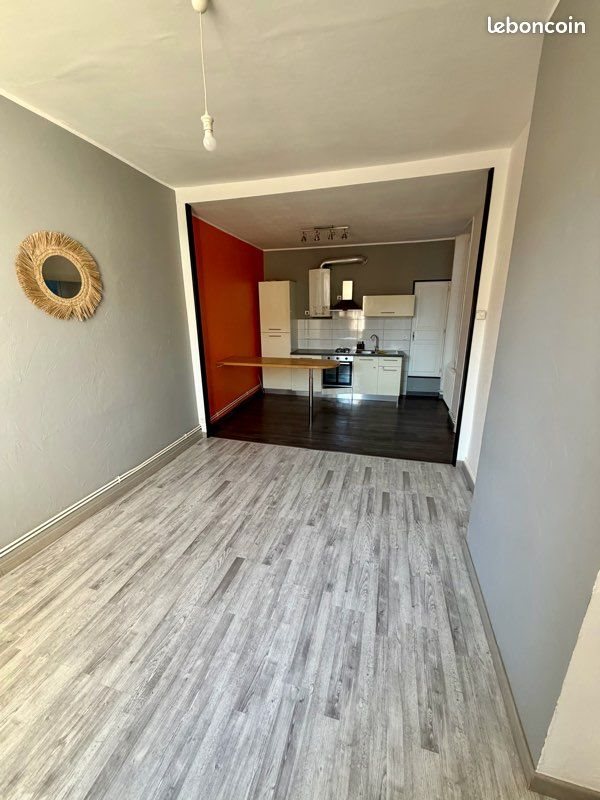 Appartement à louer, 45m², Millau