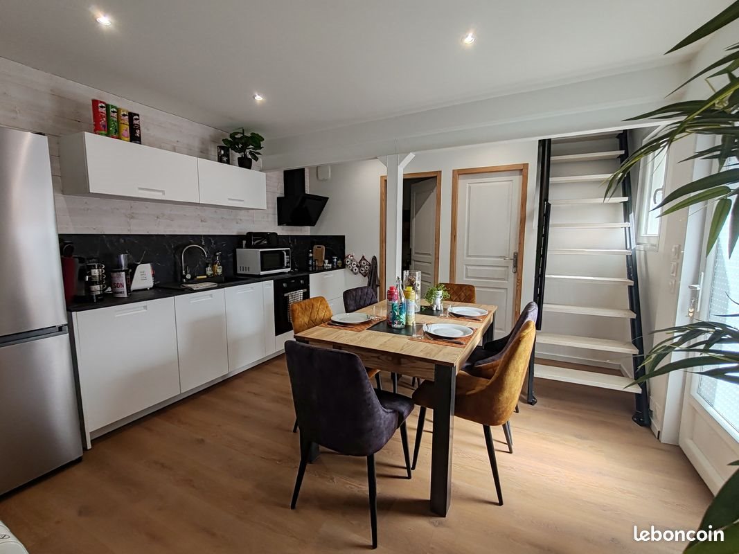 Maison à louer, 70m², Thairé
