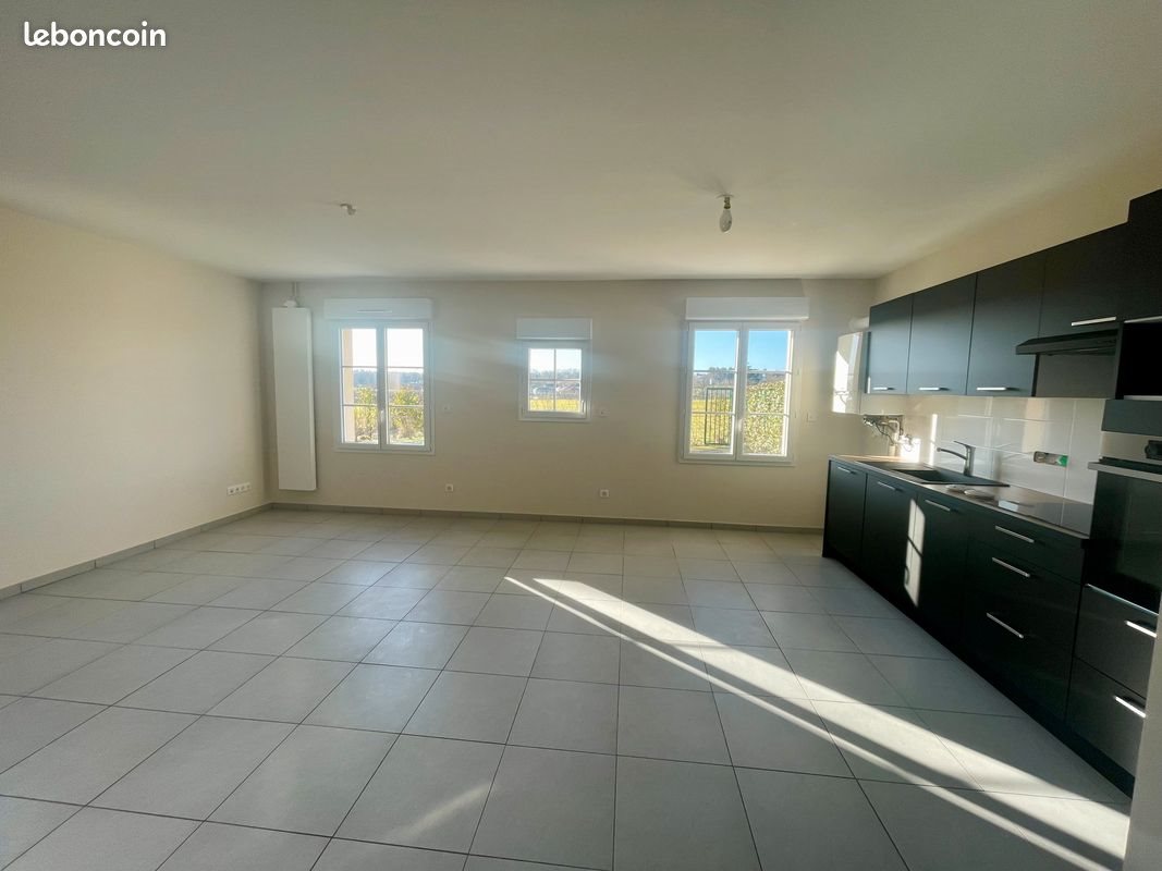 Maison à louer, 67m², Prémilhat