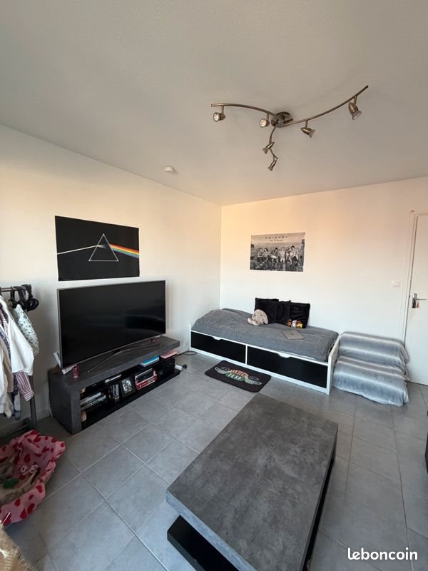 Appartement à louer, 31m², Riorges