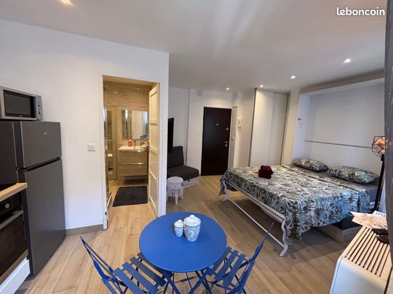 Appartement à louer, 24m², Antibes