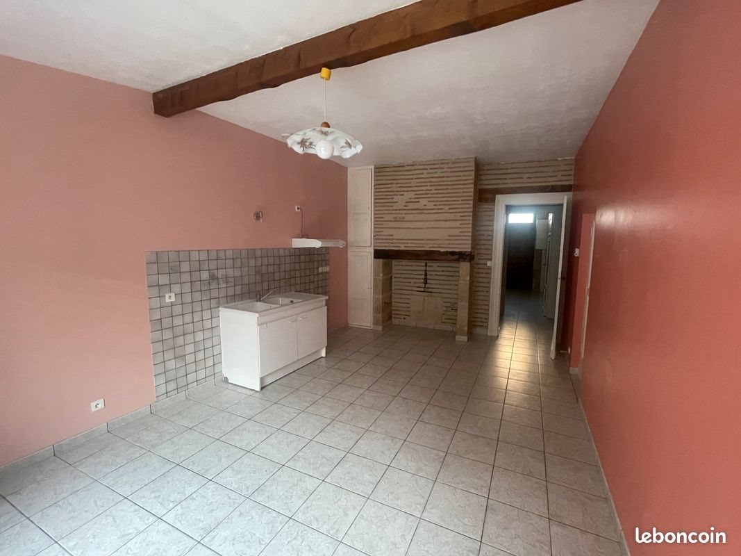 Maison à louer, 140m², Gontaud-de-Nogaret