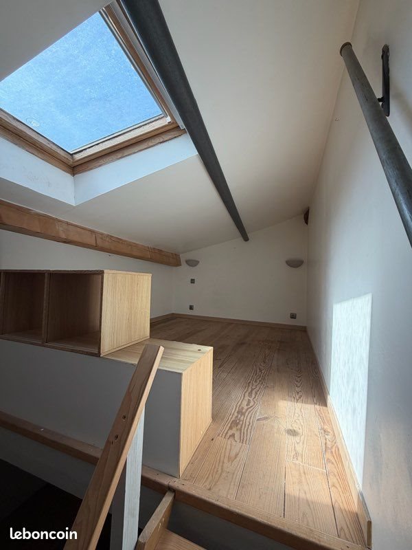 Appartement à louer, 75m², Villes-sur-Auzon
