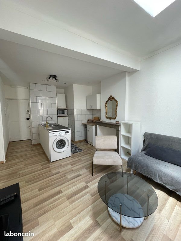 Appartement à louer, 37m², Nîmes